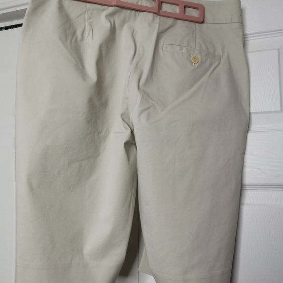 Jones New York Stretch shorts - Picture 2 of 10